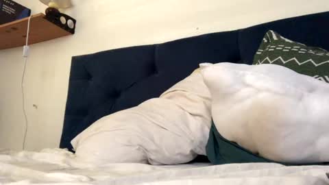 Snapshot of titanenh chatting on 02.02.25 Titan online show from 02.02.25