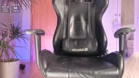 Snapshot of titioneloveee chatting on 11.12.25 titioneloveee online show from 11.12.25