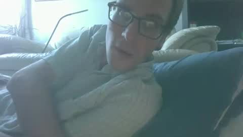 Snapshot of titlovercums chatting on 12.05.25 titlovercums online show from 12.05.25