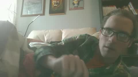 Snapshot of titlovercums chatting on 12.20.25 titlovercums online show from 12.20.25