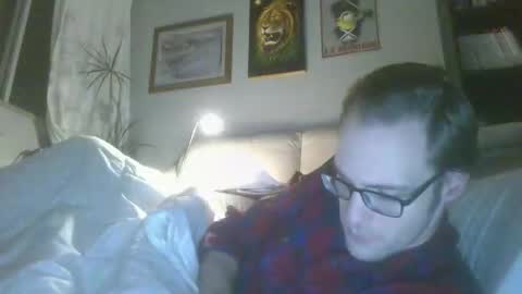 Snapshot of titlovercums chatting on 12.22.25 titlovercums online show from 12.22.25