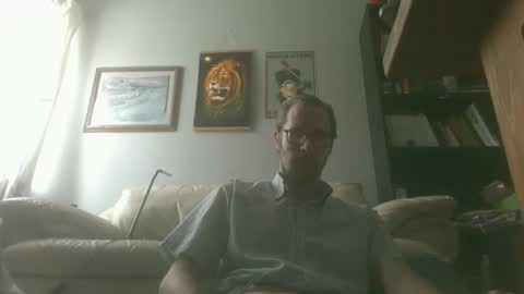 Snapshot of titlovercums chatting on 02.05.26 titlovercums online show from 02.05.26