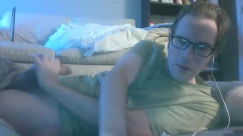 Snapshot of titlovercums chatting on 03.19.26 titlovercums online show from 03.19.26