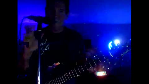 Snapshot of tkthedj chatting on 02.11.25 TK online show from 02.11.25