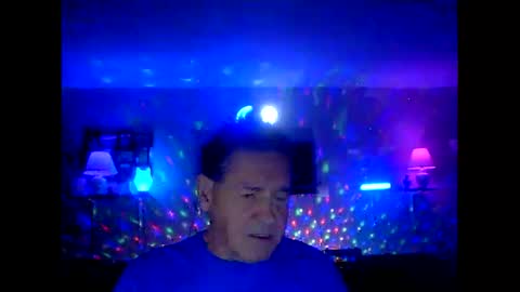 Snapshot of tkthedj chatting on 10.21.25 TK online show from 10.21.25