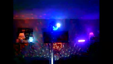 Snapshot of tkthedj chatting on 10.23.25 TK online show from 10.23.25