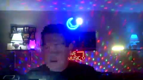 Snapshot of tkthedj chatting on 11.23.25 TK online show from 11.23.25