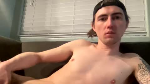 Snapshot of tlayne410 chatting on 02.10.25 tlayne410 online show from 02.10.25