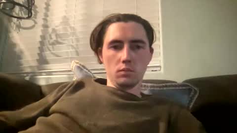 Snapshot of tlayne410 chatting on 12.14.25 tlayne410 online show from 12.14.25