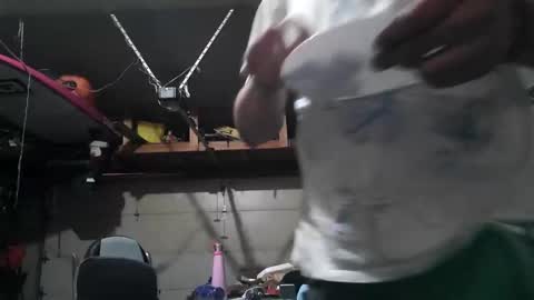 Snapshot of todayistheday86 chatting on 09.21.25 todayistheday86 online show from 09.21.25