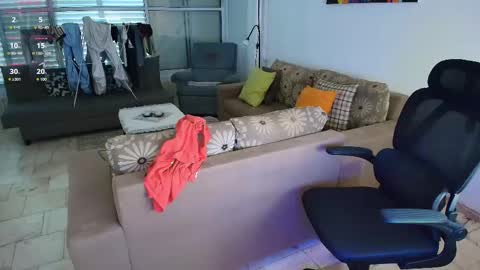 Snapshot of todd_dantes chatting on 01.10.26 Todd online show from 01.10.26