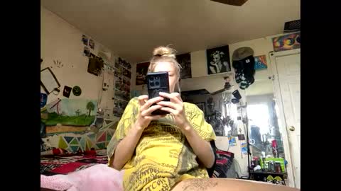 Snapshot of tohottohandletocoldtohold chatting on 03.31.26 tohottohandletocoldtohold online show from 03.31.26