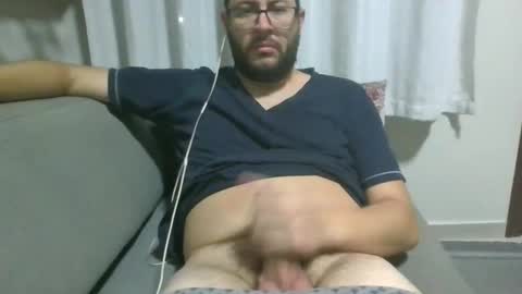 Snapshot of toidon chatting on 10.21.25 Toidon online show from 10.21.25