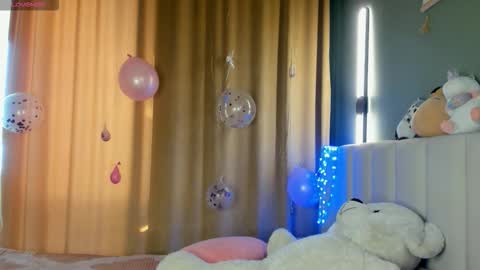 Snapshot of tokipokki chatting on 11.16.25 Toki online show from 11.16.25