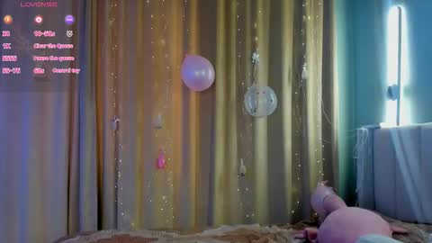 Snapshot of tokipokki chatting on 11.28.25 Toki online show from 11.28.25