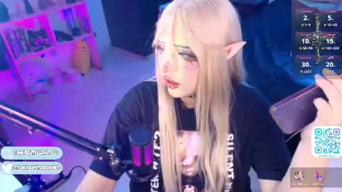 Snapshot of toky_doll chatting on 07.31.26 toky online show from 07.31.26