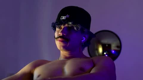 Snapshot of tokyo_oo chatting on 02.22.26 tokyo_oo online show from 02.22.26