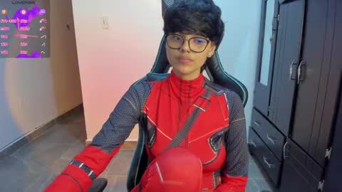 Snapshot of tokyo_uwu chatting on 01.15.25 sofi 3 online show from 01.15.25