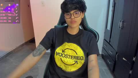 Snapshot of tokyo_uwu chatting on 01.19.25 sofi 3 online show from 01.19.25