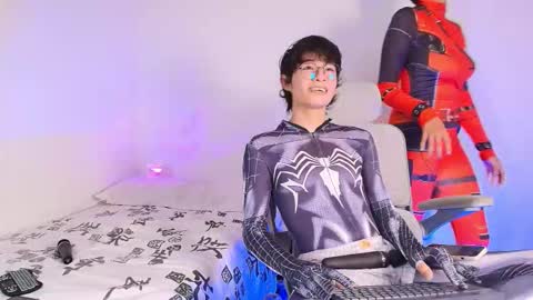 Snapshot of tokyo_uwu chatting on 09.25.25 sofi 3 online show from 09.25.25