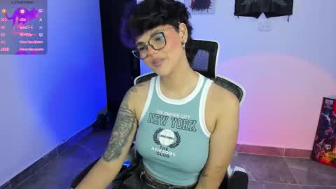 Snapshot of tokyo_uwu chatting on 10.05.25 sofi 3 online show from 10.05.25