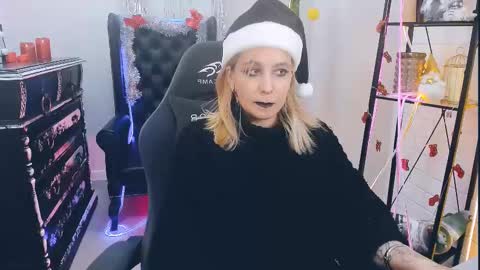 Tolli Moll online show from 12.28.24