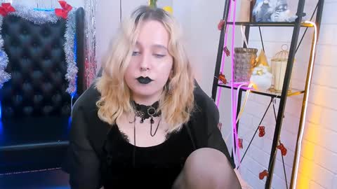 Tolli Moll online show from 01.09.25