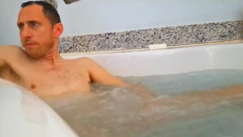 Snapshot of tom6801 chatting on 01.14.26 Tom online show from 01.14.26