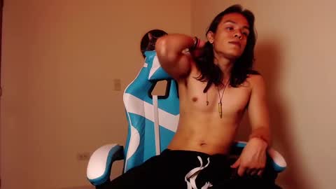 tom online show from 10.13.25