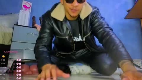 Tom online show from 04.25.26