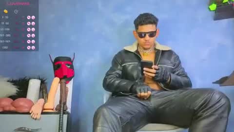 Tom online show from 07.08.26