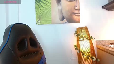 Tom muscle1 online show from 03.12.25