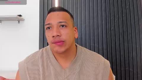 Tom muscle1 online show from 09.12.25