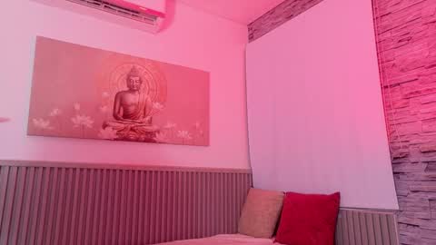 Snapshot of tom_muscle1 chatting on 12.16.25 Tom muscle1 online show from 12.16.25