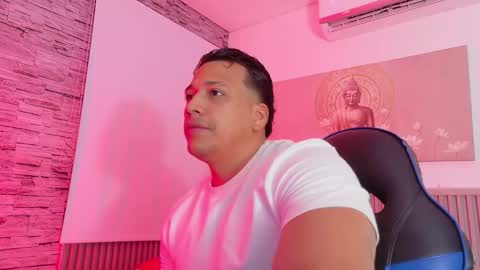 Tom muscle1 online show from 02.04.26