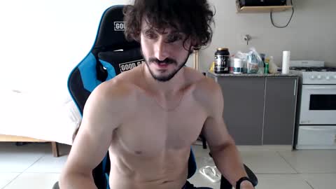 Snapshot of tom_show chatting on 12.18.24 tom_show online show from 12.18.24