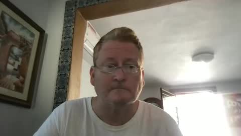 Snapshot of tomascausa chatting on 12.03.24 Hola online show from 12.03.24