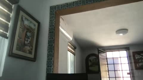 Snapshot of tomascausa chatting on 02.13.25 Hola online show from 02.13.25