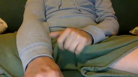 Snapshot of tombi125 chatting on 12.01.24 tombi125 online show from 12.01.24