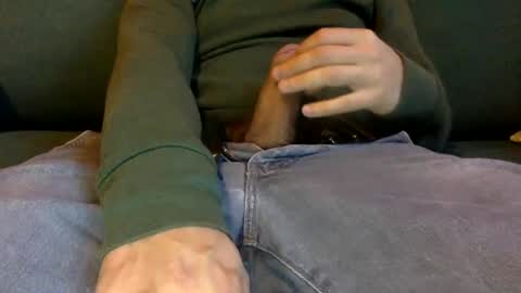 Snapshot of tombi125 chatting on 12.07.24 tombi125 online show from 12.07.24