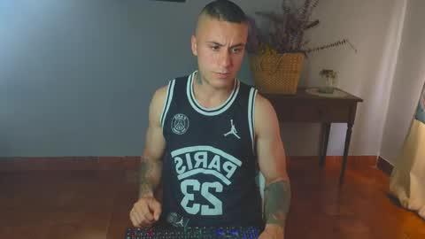 tomDavisXl online show from 05.03.26