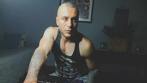 tomDavisXl online show from 05.17.26