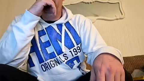 tomhubz online show from 06.12.26