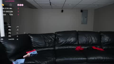 Snapshot of tomimichelle chatting on 09.30.25 Tomi Michelle online show from 09.30.25