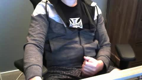 tomin3m online show from 10.19.25