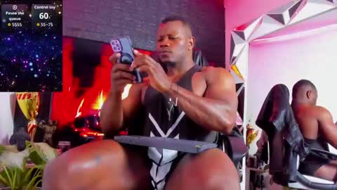 Tom Mike online show from 09.10.25