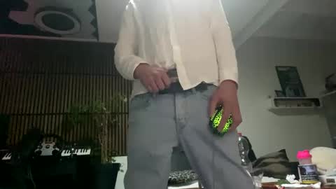 tommit84 online show from 03.12.25