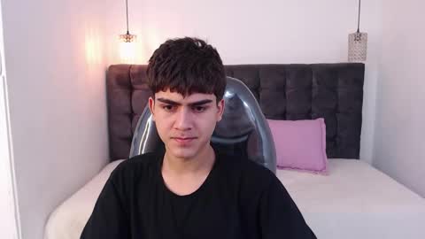 Tommy  online show from 01.10.25