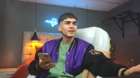 Tommy  online show from 02.11.25