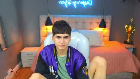 Tommy  online show from 03.09.25